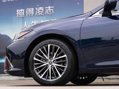 Lexus ES 2022 300h Premium Edition - ფოტო 8