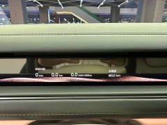 NIO ES8 Six-Seat Executive Signature Edition - ფოტო 10