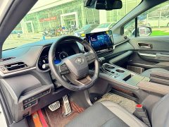 Toyota Sienna 2.5L Hybrid Premium Edition - ფოტო 5