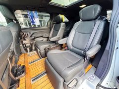 Toyota Sienna 2.5L Hybrid Premium Edition - ფოტო 6