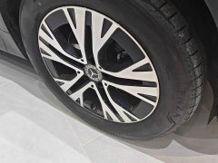 Mercedes-Benz GLB 220 Dynamic - ფოტო 8