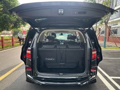 Honda Elysion 2019 2.0L Hybrid Luxury - ფოტო 11