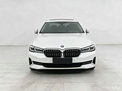 BMW 5 Series 530Li Luxury Edition Premium Package - ფოტო 2