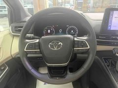 Toyota Sienna 2021 2.5L Hybrid Premium Edition - ფოტო 11