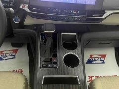Toyota Sienna 2021 2.5L Hybrid Premium Edition - ფოტო 13