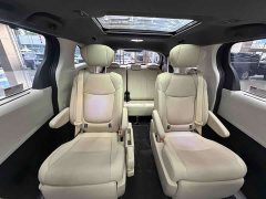Toyota Sienna 2021 2.5L Hybrid Premium Edition - ფოტო 20