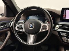 BMW 5 Series Facelift 530Li xDrive M Sport Package - ფოტო 12