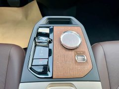 BMW iX xDrive40 - ფოტო 17