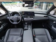 Lexus ES 2020 2021 250 Canada Spec - ფოტო 13