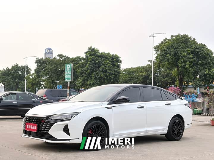 Dongfeng Yixuan MAX 1.5T Ultra Cool Trendy Dad Edition