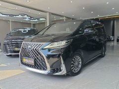 Lexus LM 2020 300h Four-Seat Royal Edition - ფოტო 1