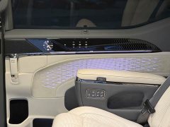 Zeekr Geely Zeekr 009 Six-Seat Executive AWD 108kWh - ფოტო 14