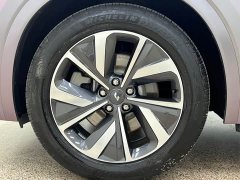 Li Auto ONE Extended Range 6-Seater - ფოტო 10