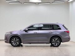 Li Auto ONE Extended Range 6-Seater - ფოტო 7