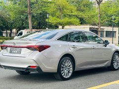 Toyota Avalon Camry 2024 Hybrid 2.0L Premium - ფოტო 10