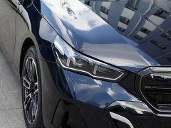 BMW 5 Series 525Li M Sport Package - ფოტო 10