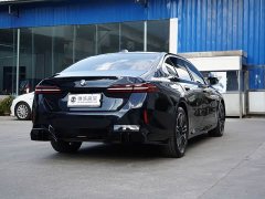 BMW 5 Series 525Li M Sport Package - ფოტო 9
