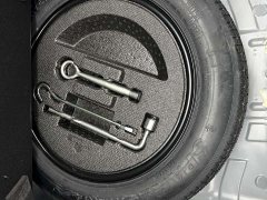 Honda Vezel 1.5L CVT Elite - ფოტო 17