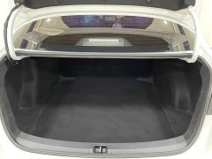 Toyota Corolla 1.8L CVT Luxury - ფოტო 15