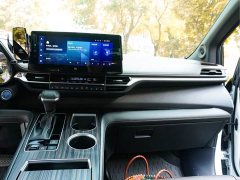 Toyota Sienna 2021 2.5L Hybrid Platinum Edition - ფოტო 15