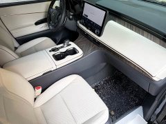 Lexus LM 2023 500h Six-Seat Premium Edition - ფოტო 9