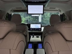 Lexus LM 2023 500h Six-Seat Premium Edition - ფოტო 17
