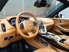 Aston Martin DBX 4.0T V8 - ფოტო 9