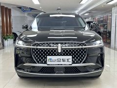 Lincoln Navigator 2.0T AWD Prestige - ფოტო 2