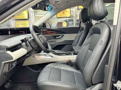 Lincoln Navigator 2.0T AWD Prestige - ფოტო 9