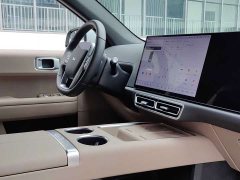 Li Auto L6 Pro Smart Refresh Edition - ფოტო 18