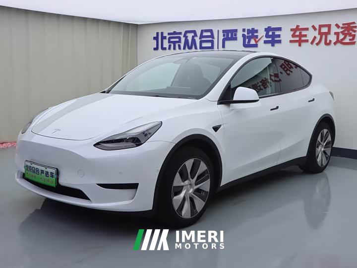 Tesla Model Y Facelift Rear-Wheel Drive