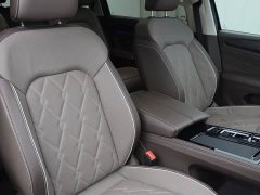 Volkswagen Viloran 2023 Facelift 380TSI Prestige - ფოტო 10