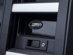 Land Rover Defender 130 3.0T P400 HSE - ფოტო 9