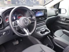 Mercedes-Benz Vito 2024 2.0T Business Edition 9-Seater - ფოტო 6