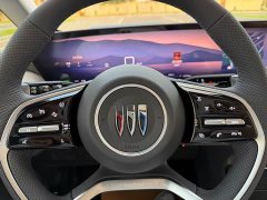 Buick GL8 Luzun Respect Edition - ფოტო 12