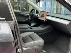 Tesla Model Y Rear-Wheel Drive - ფოტო 5