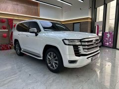 Toyota Land Cruiser (Imported) LC300 3.5T VX-R Emperor Edition - ფოტო 3
