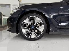 BMW i3 eDrive 40 L Night Sport Package - ფოტო 7