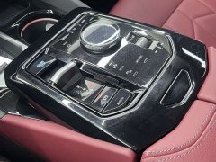 BMW i5 eDrive 35L M Sport Package - ფოტო 17