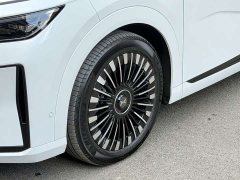 Xpeng X9 Extended Range 1602 Max - ფოტო 17