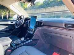 Ford Explorer 2020 EcoBoost 285 AWD Titanium 7-Seater - ფოტო 11