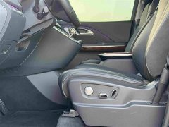 FAW Red Flag HQ9 2.0T Smart Connected Premium Edition - ფოტო 10