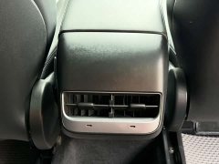 Tesla Model Y Standard Range RWD - ფოტო 13