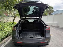 Tesla Model Y Standard Range RWD - ფოტო 18