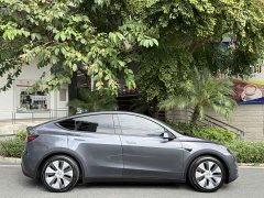 Tesla Model Y Standard Range RWD - ფოტო 7
