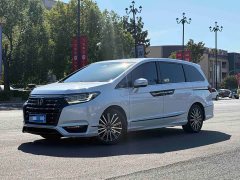 Honda Odyssey 2.0L e:HEV Luxury - ფოტო 1