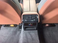 BMW i5 2024 eDrive 35L Luxury Edition Premium Package - ფოტო 13