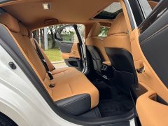Lexus ES 200 Excellence Edition - ფოტო 5