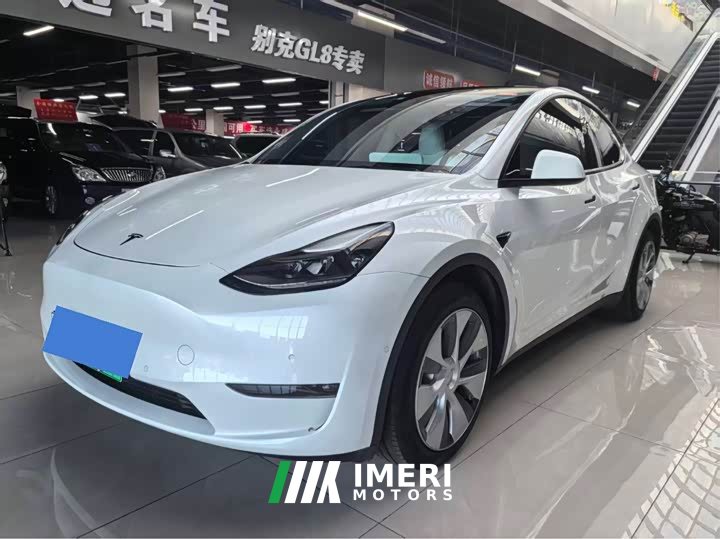 Tesla Model Y Long Range All-Wheel Drive