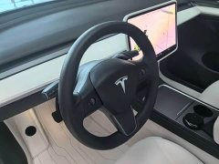 Tesla Model Y Long Range All-Wheel Drive - ფოტო 14